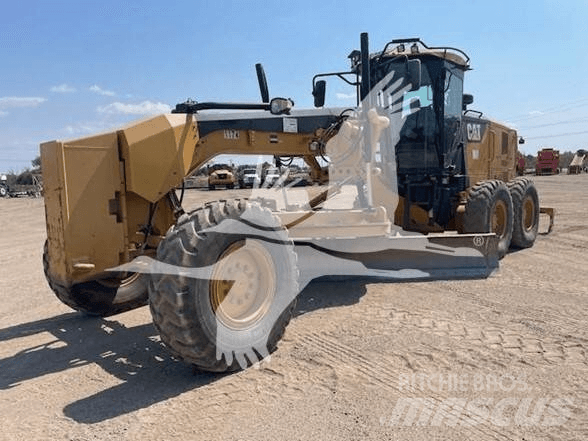 CAT 320 Lánctalpas kotrók