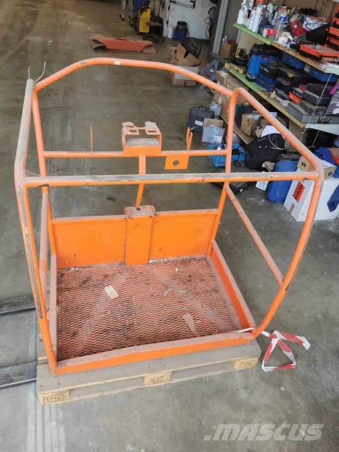 JLG Toucan 10 E Gémek és dipperek