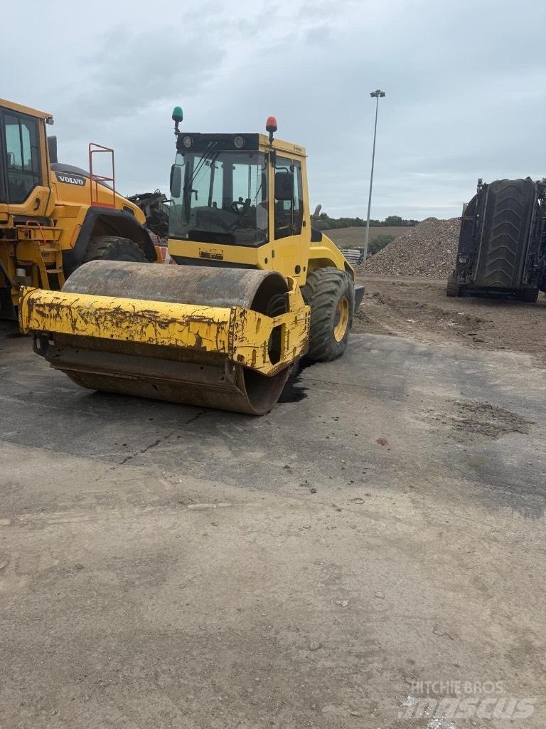 Bomag BW 213 D H-4 Egydobos hengerek