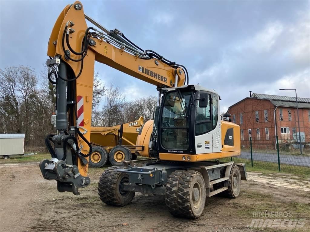 Liebherr A920 Gumikerekes kotrók
