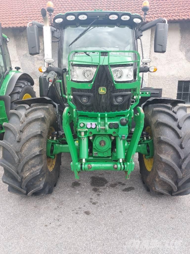 John Deere 6130 R Traktorok