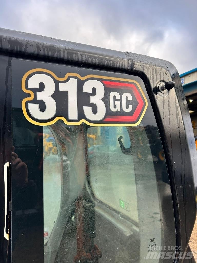 CAT 313 GC Cabin Cab Lánctalpas kotrók