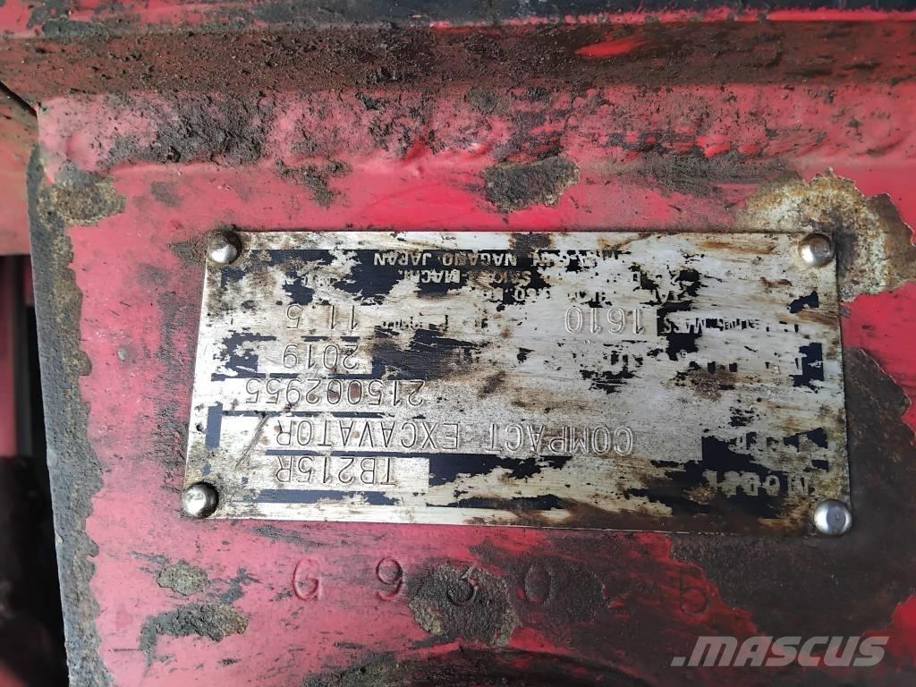 Takeuchi TB 215 R Mini kotrók < 7t