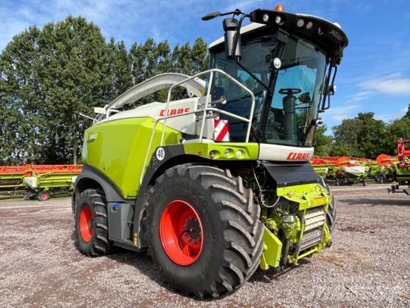 CLAAS JAGUAR 940 Önjáró szecskázók