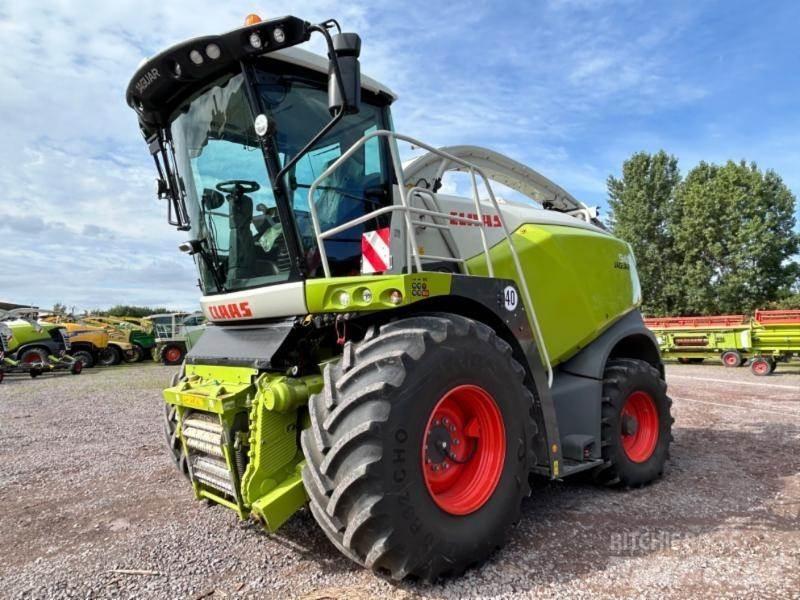 CLAAS JAGUAR 940 Önjáró szecskázók