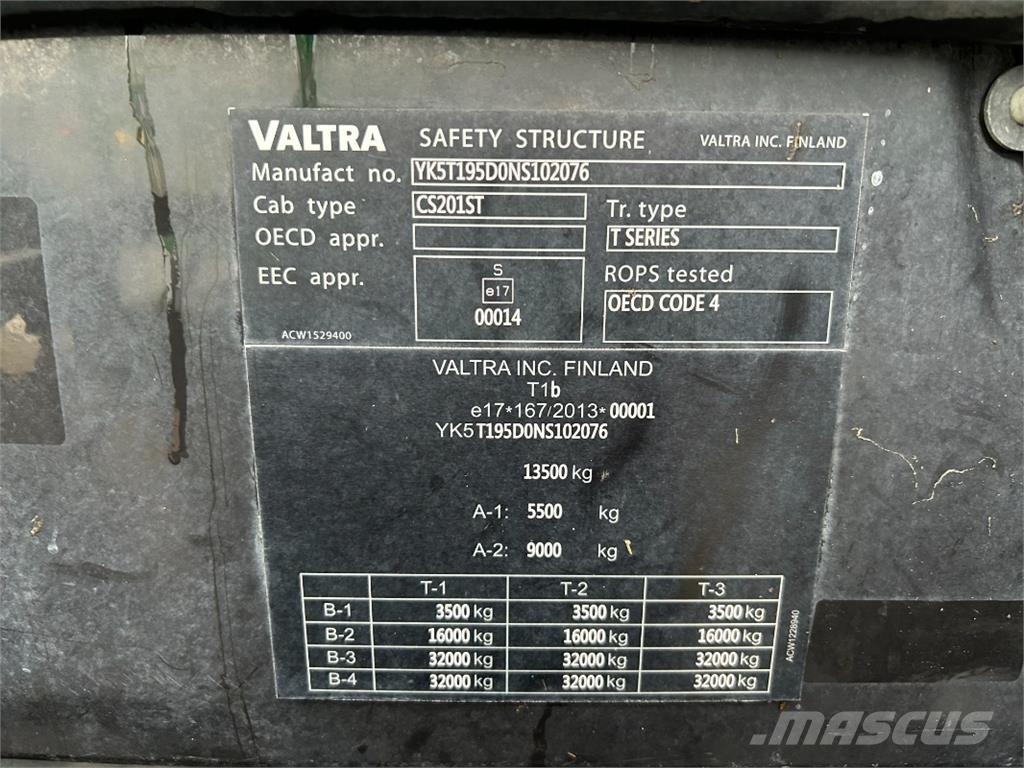 Valtra T195 Traktorok