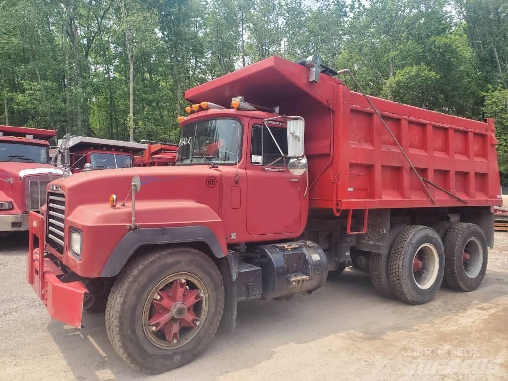 Mack RD690SX Billenő teherautók