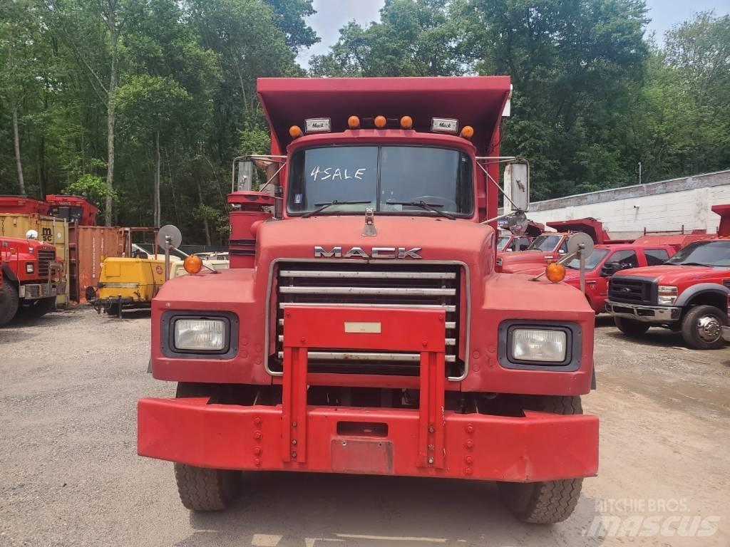 Mack RD690SX Billenő teherautók