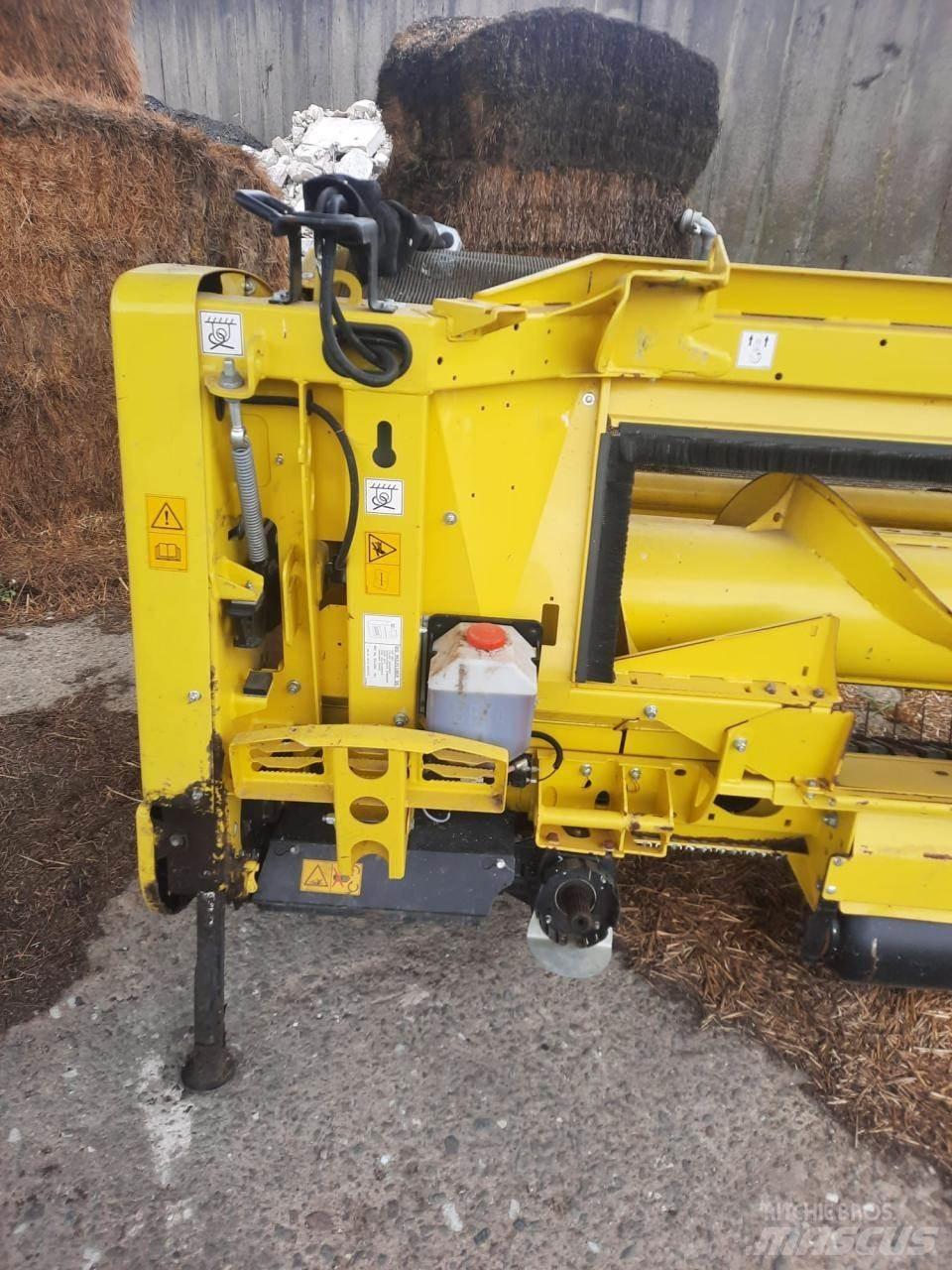 John Deere 8200 i Önjáró szecskázók