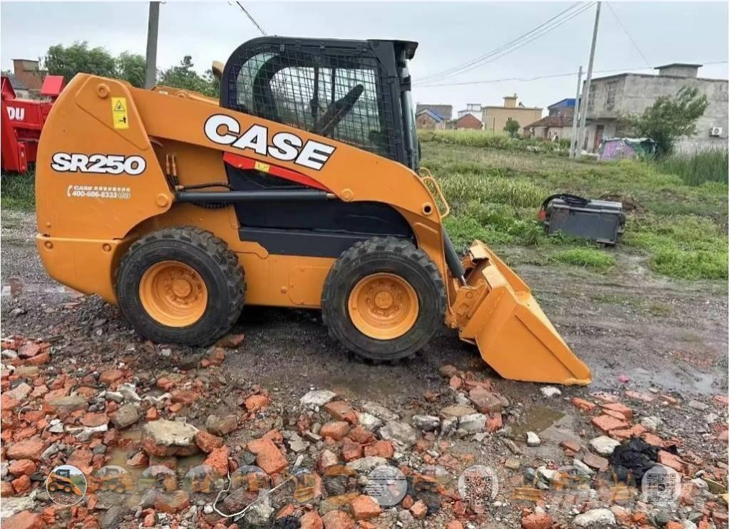 CASE SR 250 Kompaktrakodók