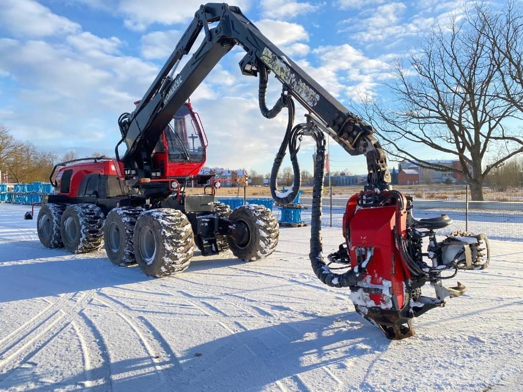 Komatsu 931 XC Betakarítók