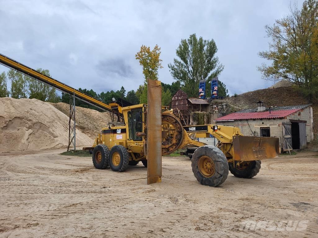 CAT 140 H Gréderek
