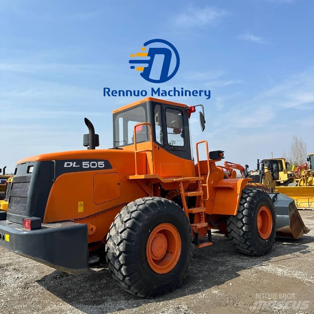 Doosan DL505 Gumikerekes homlokrakodók