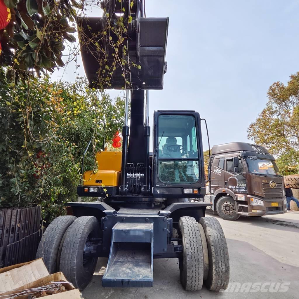 Hyundai R 150 W Gumikerekes kotrók
