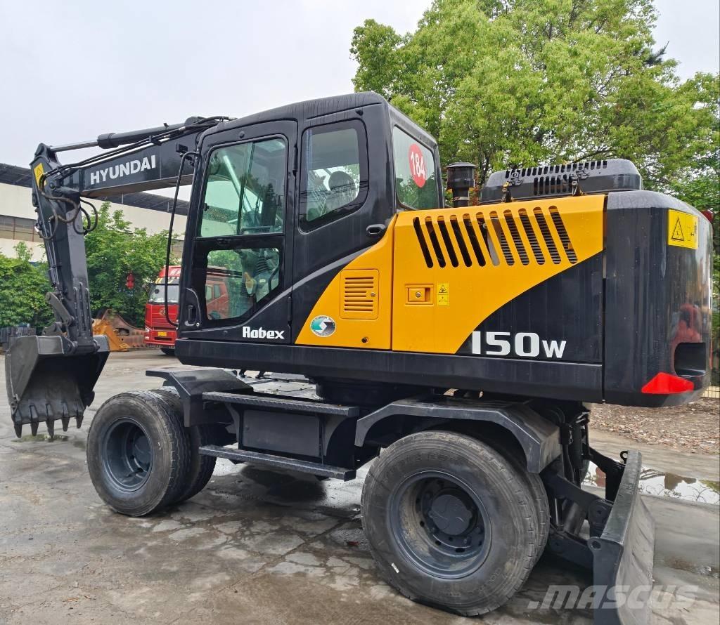 Hyundai R 150 W Gumikerekes kotrók