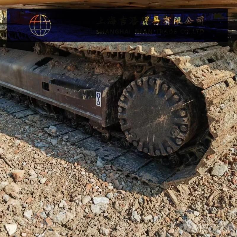 CAT 323 D Lánctalpas kotrók