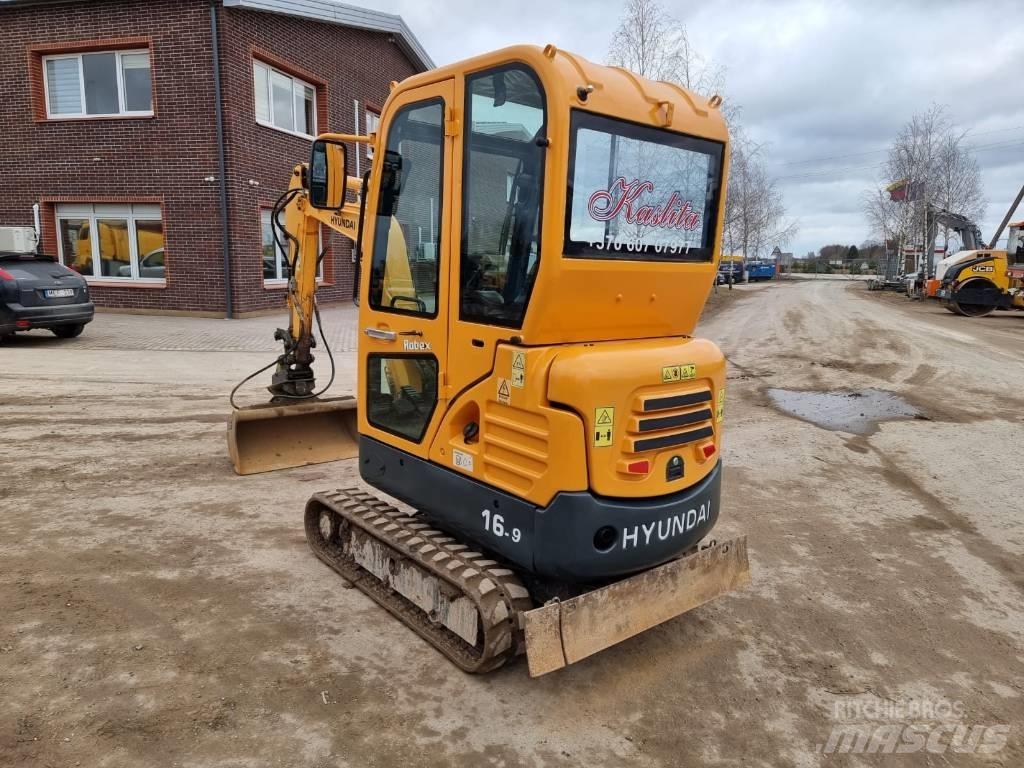 Hyundai R16-9 Mini kotrók < 7t