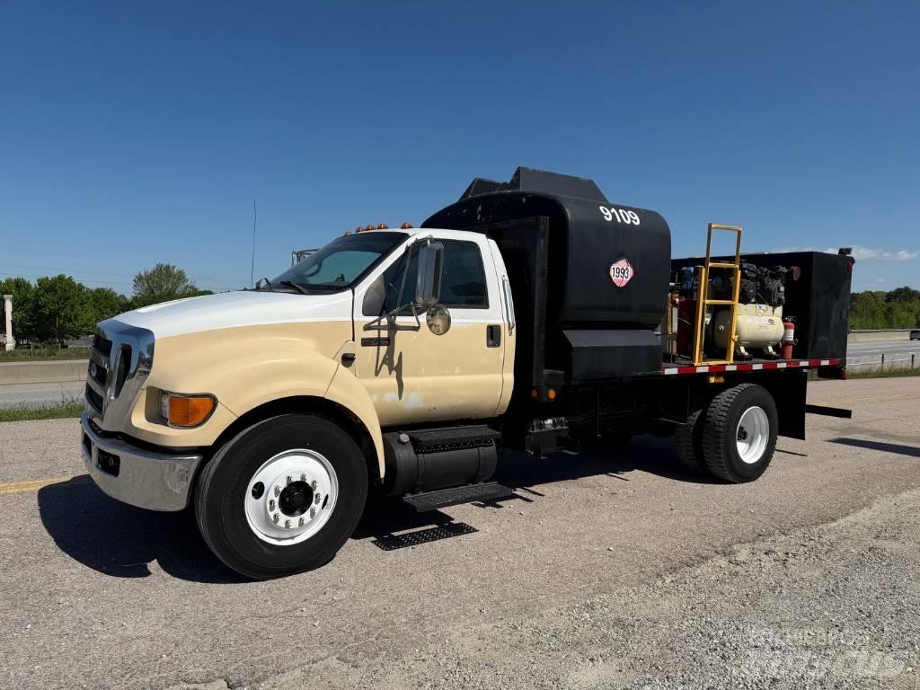 Ford F 750 XLT Közúti karbantartó haszongépek