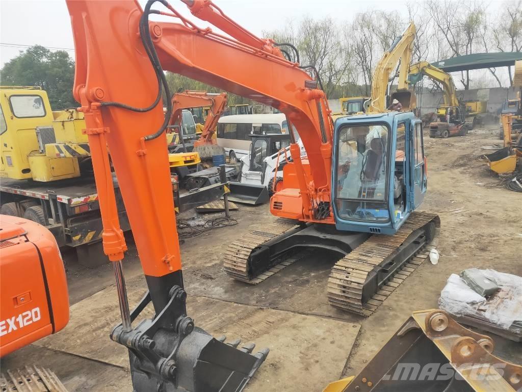 Hitachi EX120 Közepes (midi) kotrók 7 t - 12 t