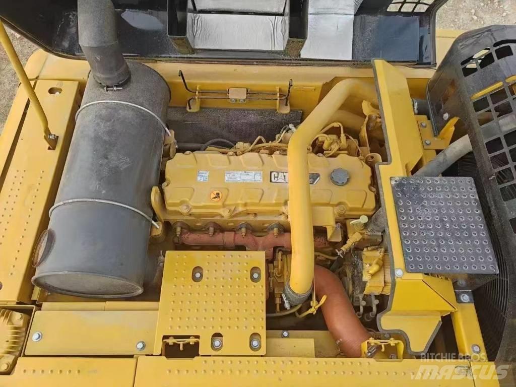 CAT 340 D L Lánctalpas kotrók