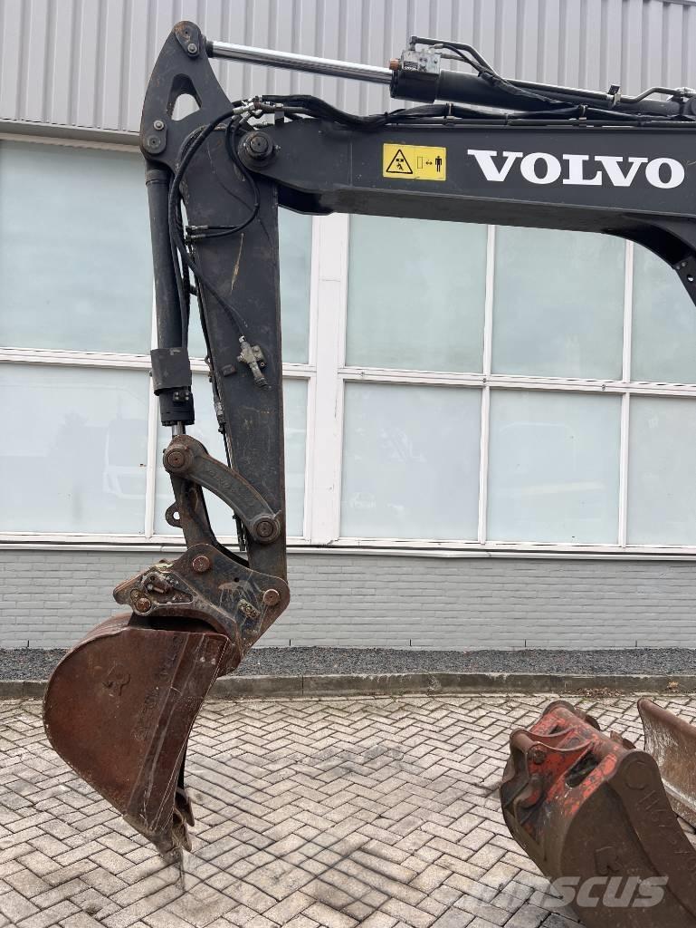 Volvo ECR 88 D    2016 Közepes (midi) kotrók 7 t - 12 t
