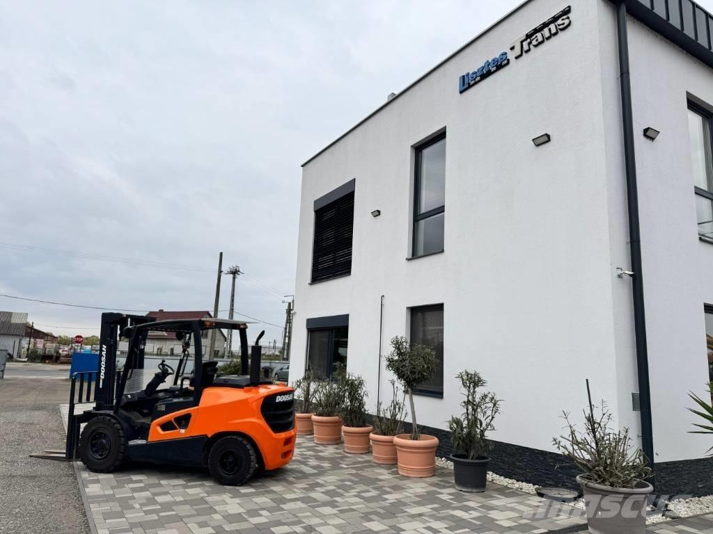 Doosan D 50,  130üó!!! 5t Dízel targoncák