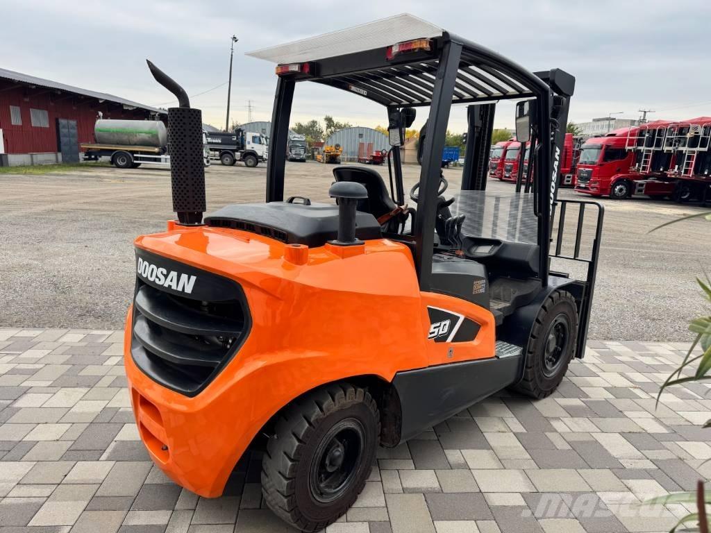 Doosan D 50,  130üó!!! 5t Dízel targoncák
