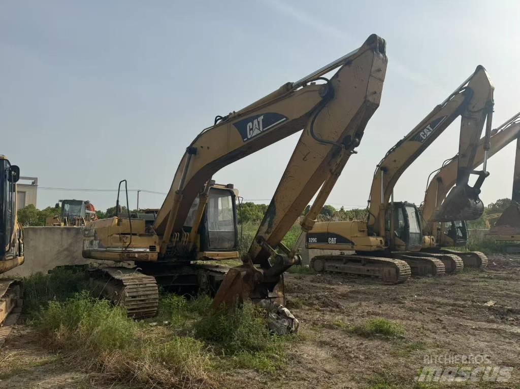CAT 320 B L Lánctalpas kotrók
