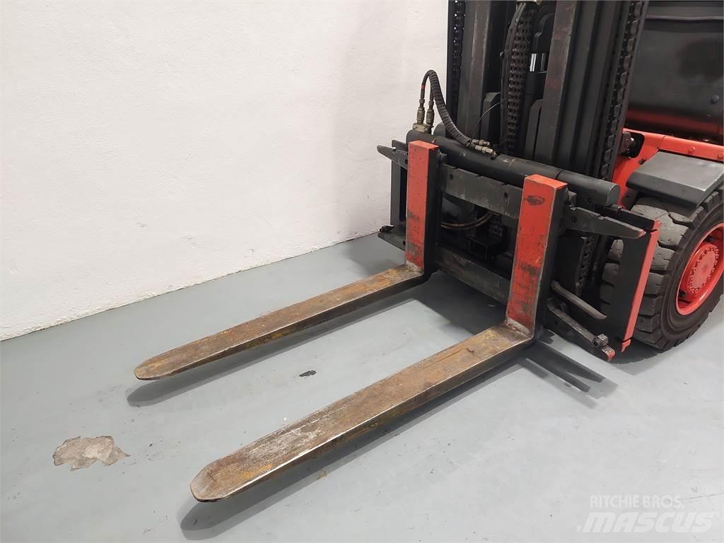 Linde E48P Elektromos targoncák