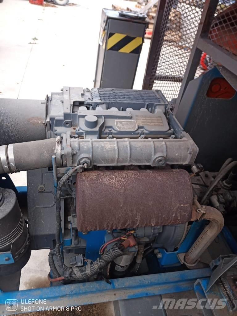 Genie GS 4390 RT Ollós emelők