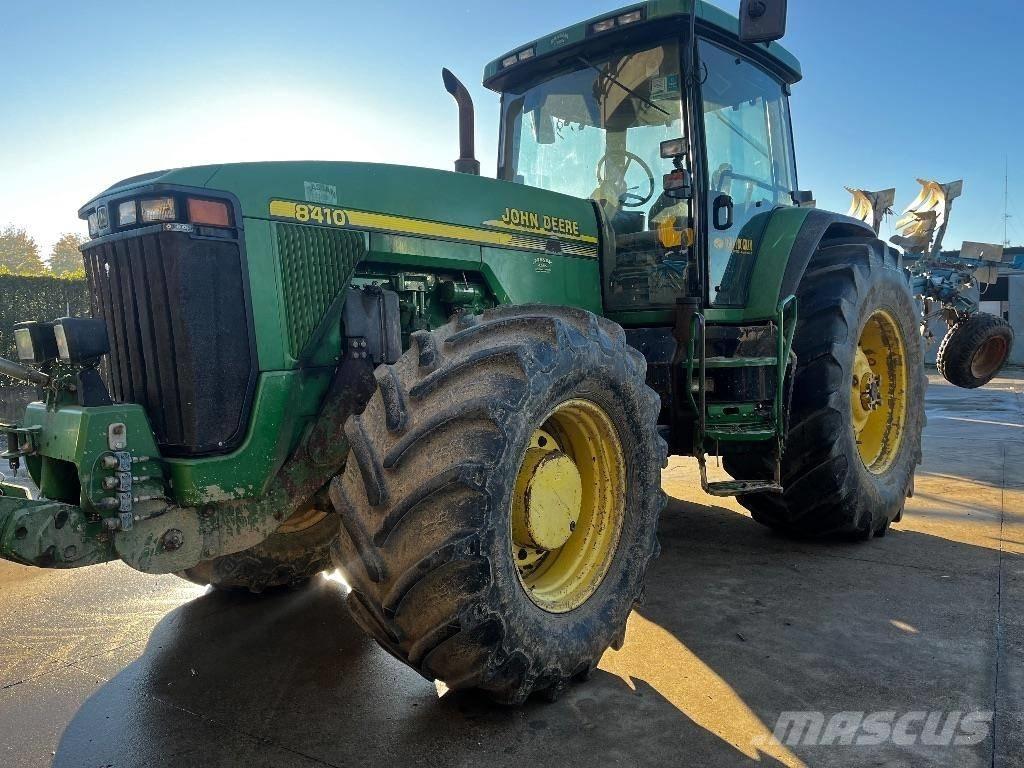 John Deere 8410 Traktorok