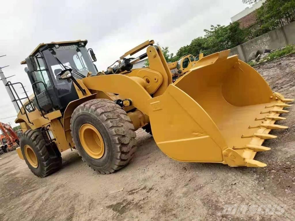 CAT 950 G Gumikerekes homlokrakodók