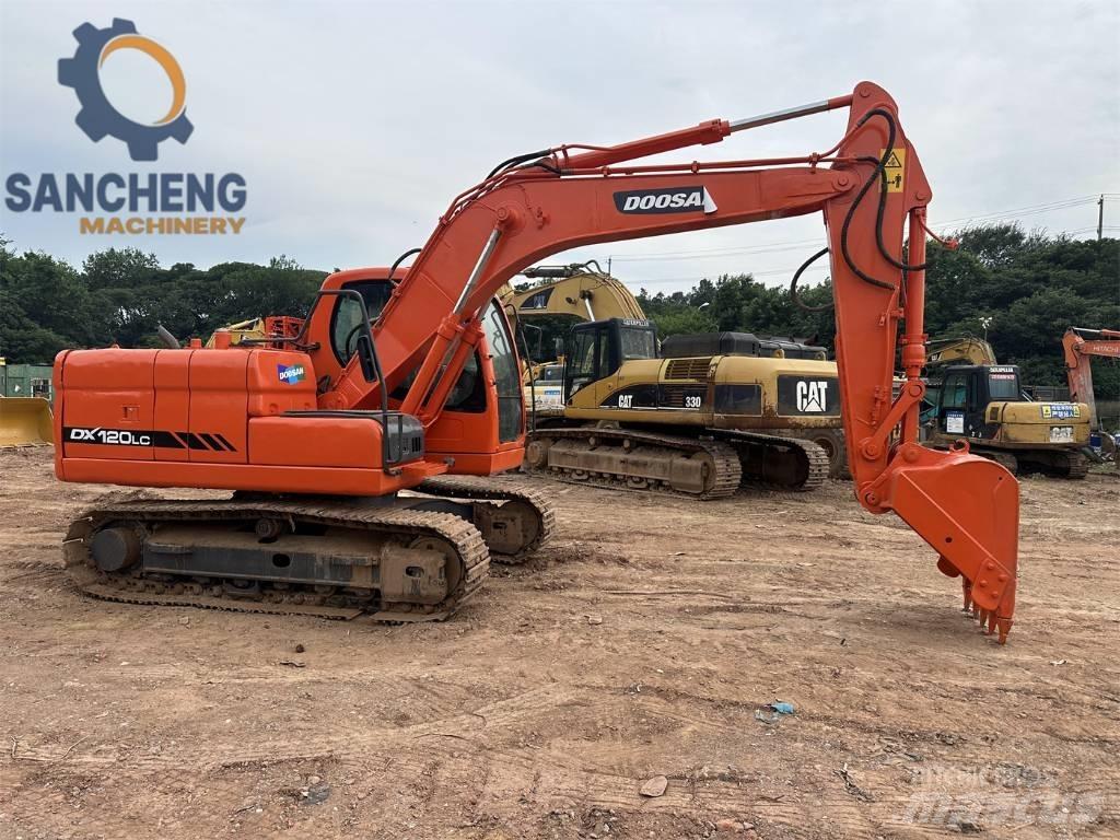 Doosan DX 120 Közepes (midi) kotrók 7 t - 12 t