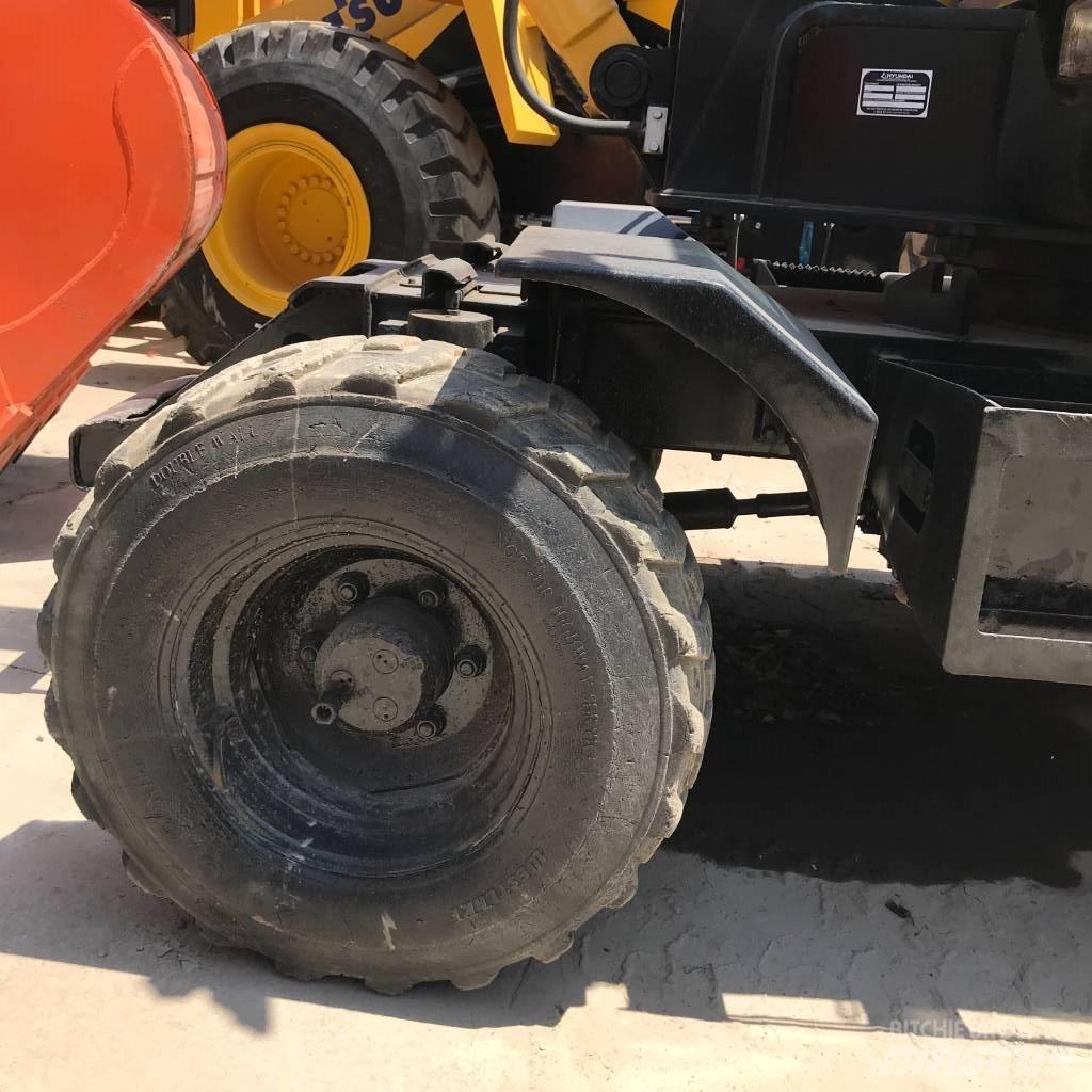 Hyundai 60 W Lánctalpas kotrók