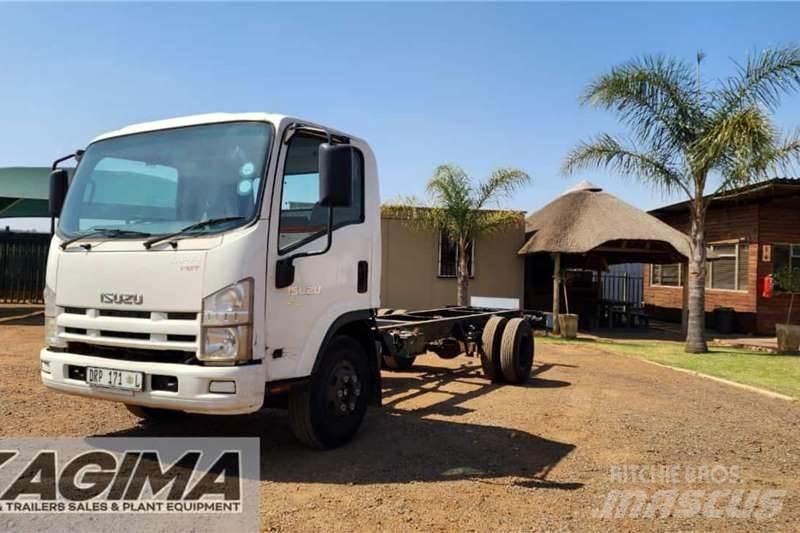 Isuzu NPR400 AMT Egyéb