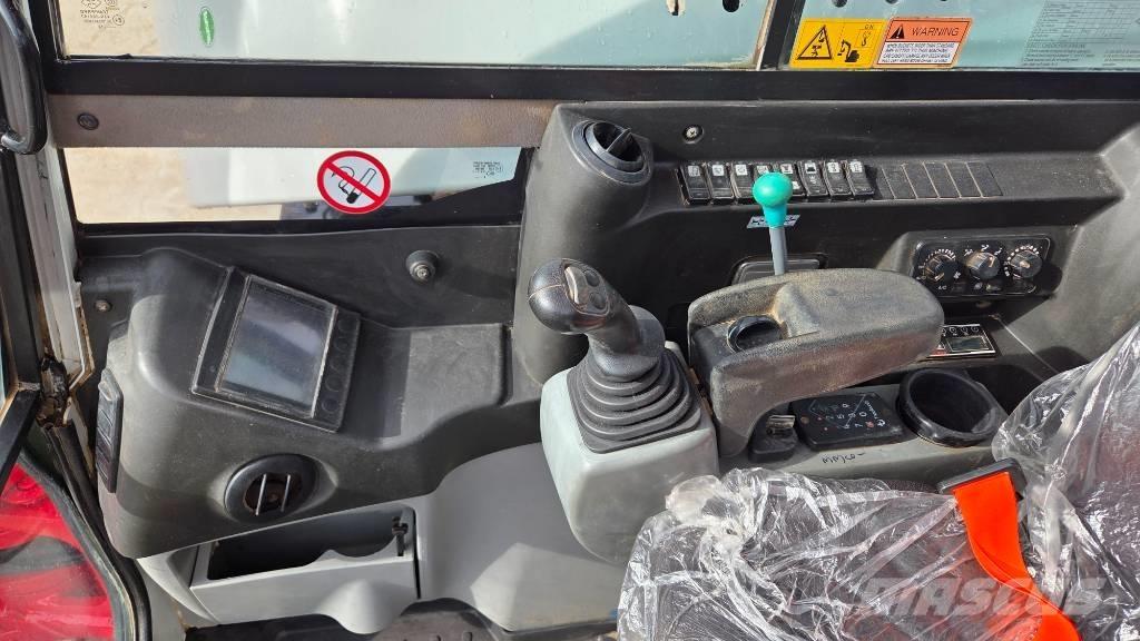 Takeuchi TB 290 Közepes (midi) kotrók 7 t - 12 t