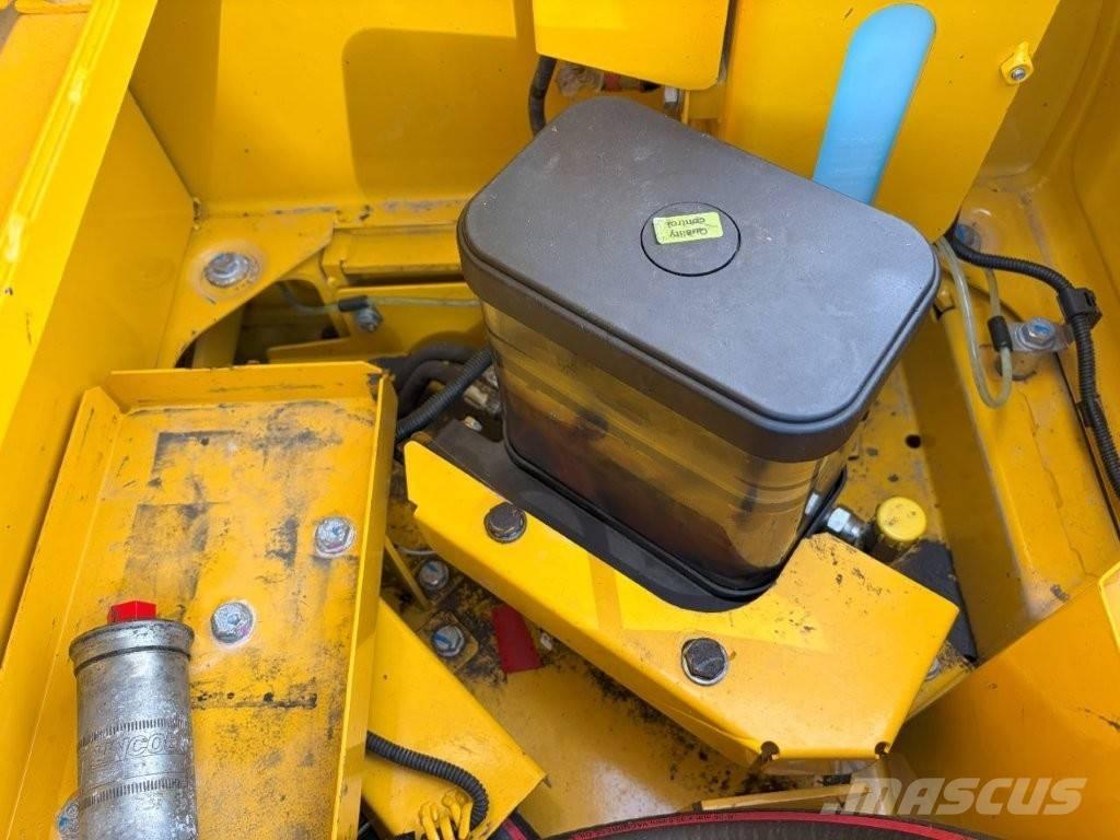 Komatsu PC 240 LC-11 Lánctalpas kotrók