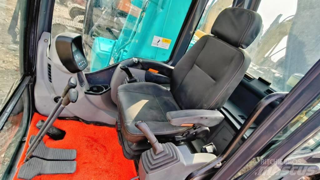 Kobelco SK 130 Lánctalpas kotrók