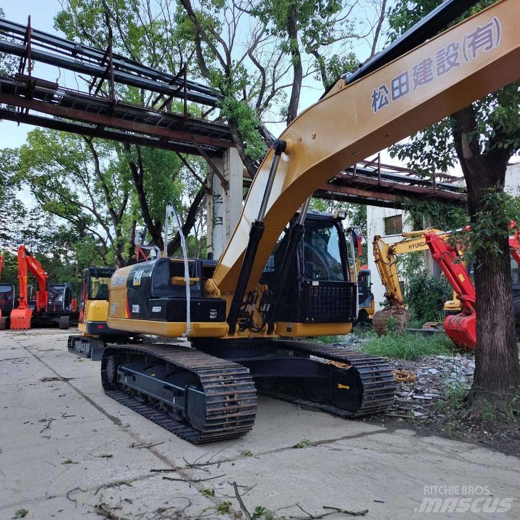 CAT 330 D Lánctalpas kotrók