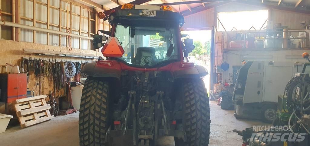 Valtra G125 Active Traktorok