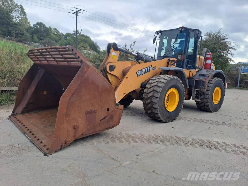 CASE 921FXR Gumikerekes homlokrakodók
