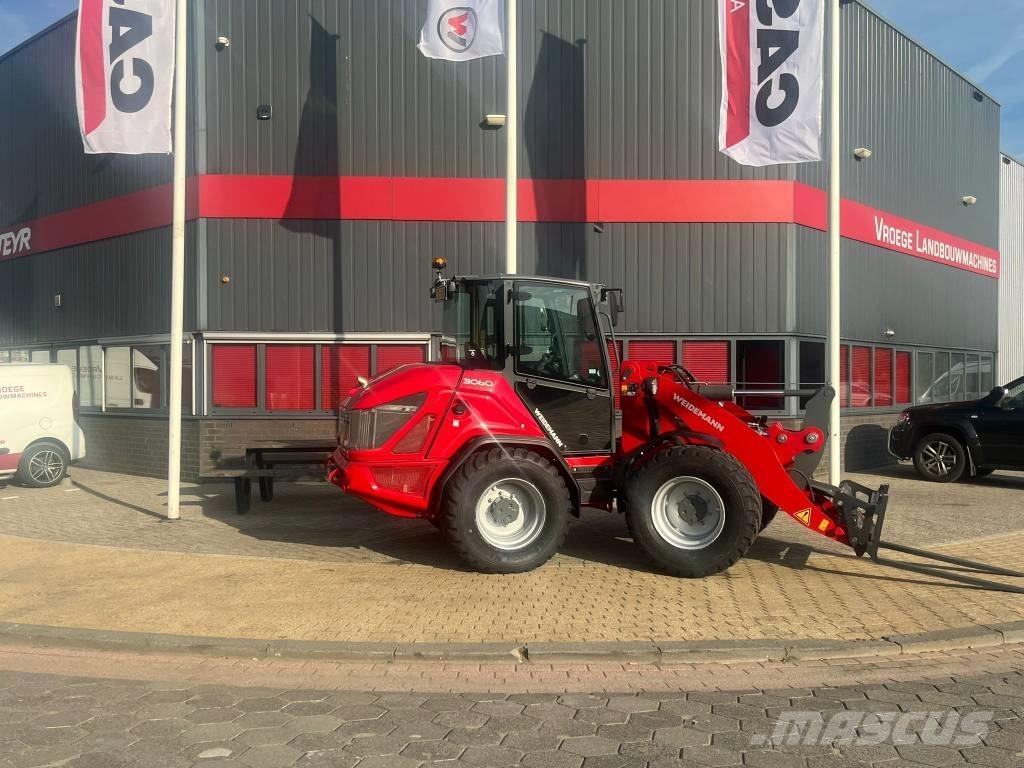 Weidemann 3060 Gumikerekes homlokrakodók