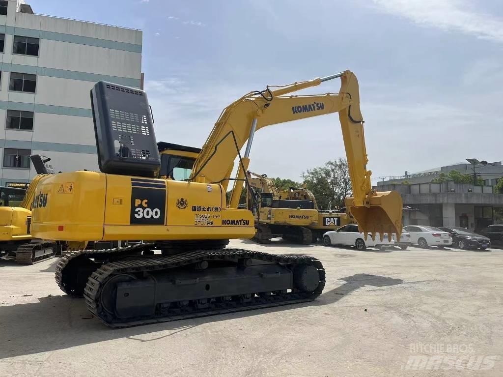 Komatsu PC 300 Lánctalpas kotrók