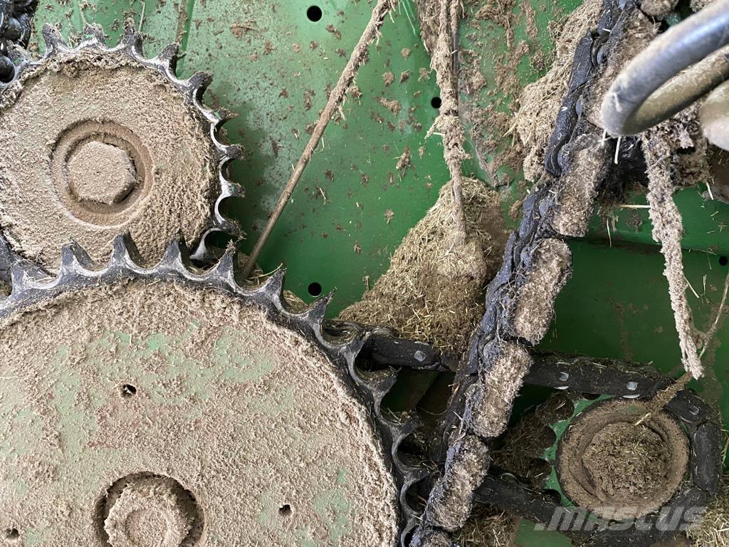 John Deere 568 Körbálázók