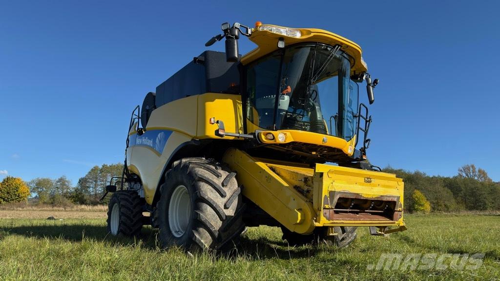 New Holland CX 8080 Kombájnok