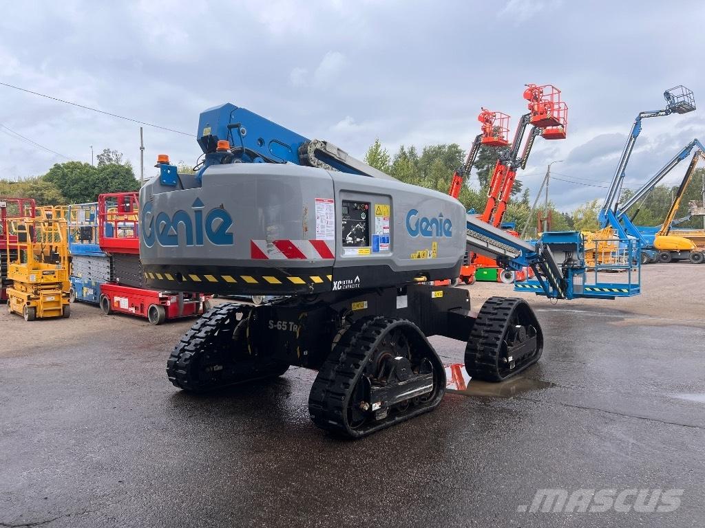 Genie S 65XC TRAX Karos emelők