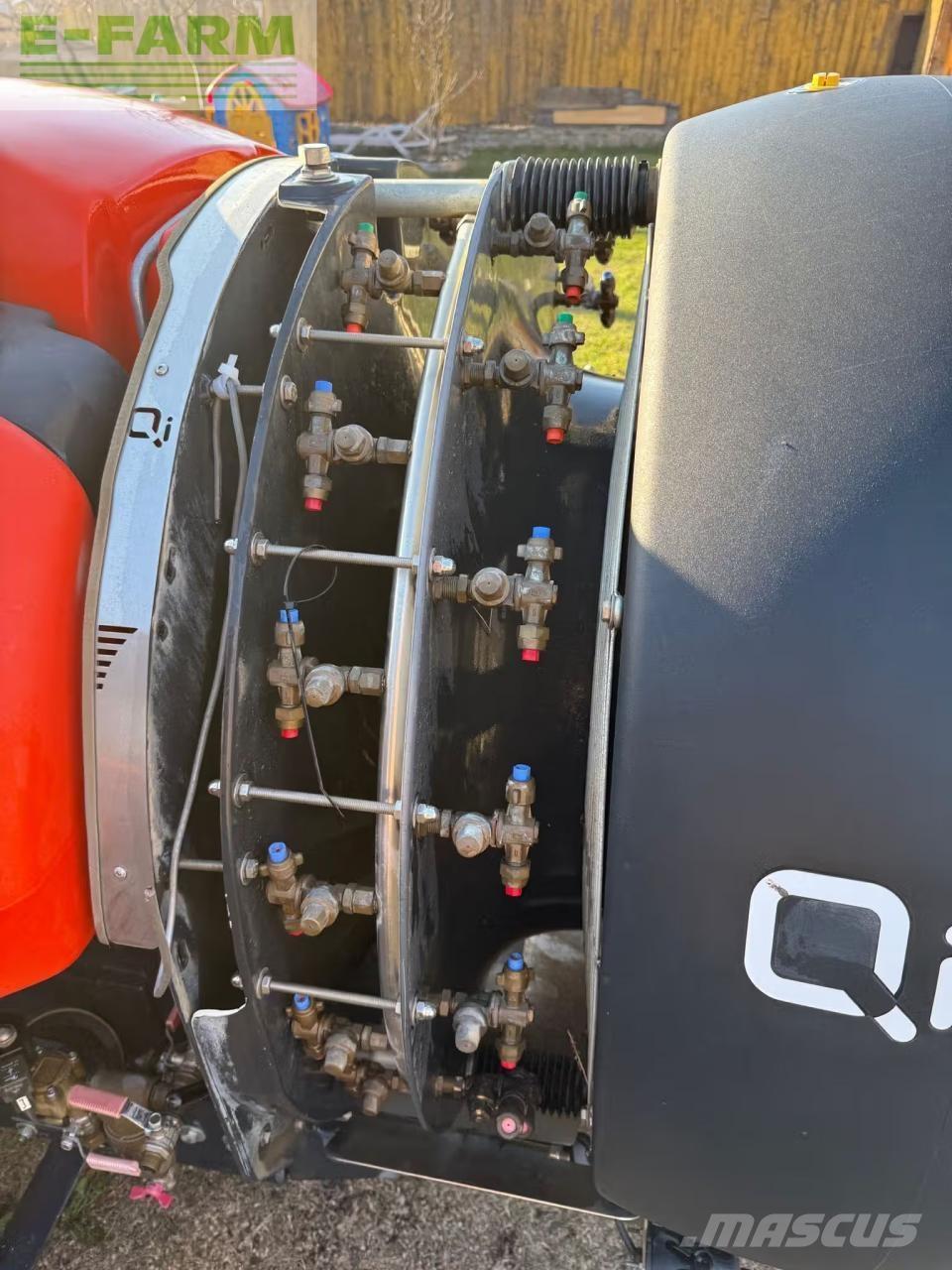 Kubota Qi 9.0 Vontatott trágyaszórók