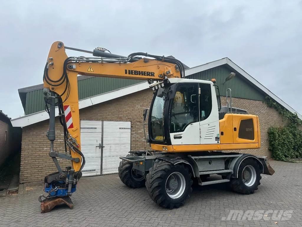 Liebherr A914 Gumikerekes kotrók