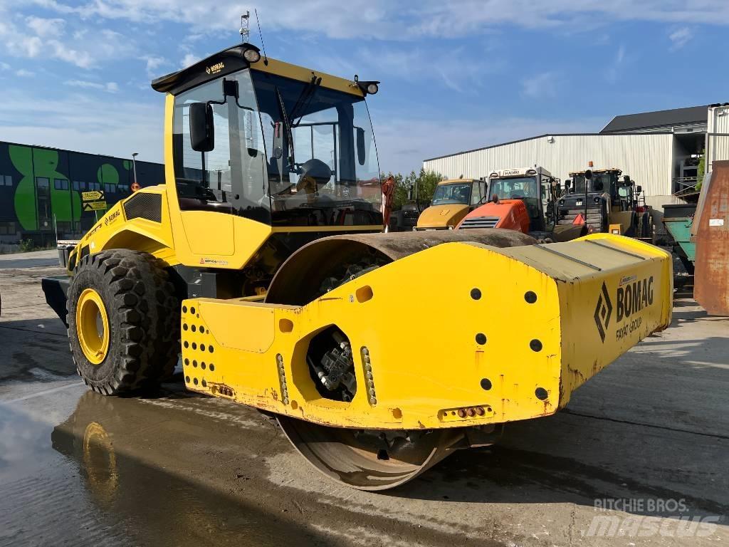Bomag BW 226 BVC-5 Egydobos hengerek
