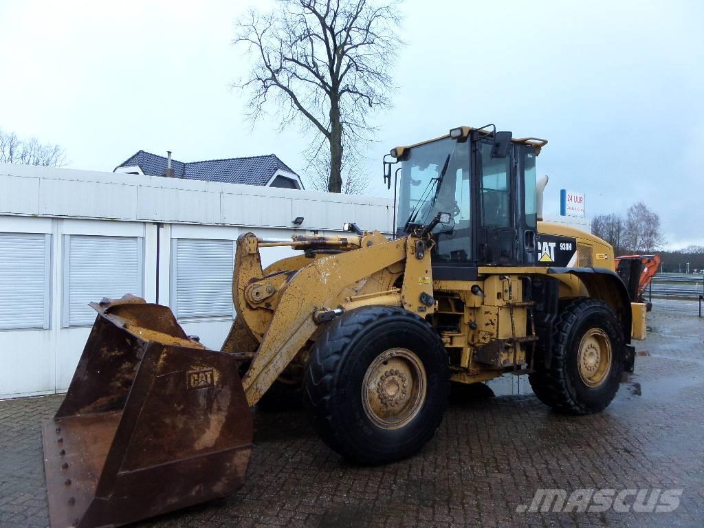 CAT 938 H Gumikerekes homlokrakodók